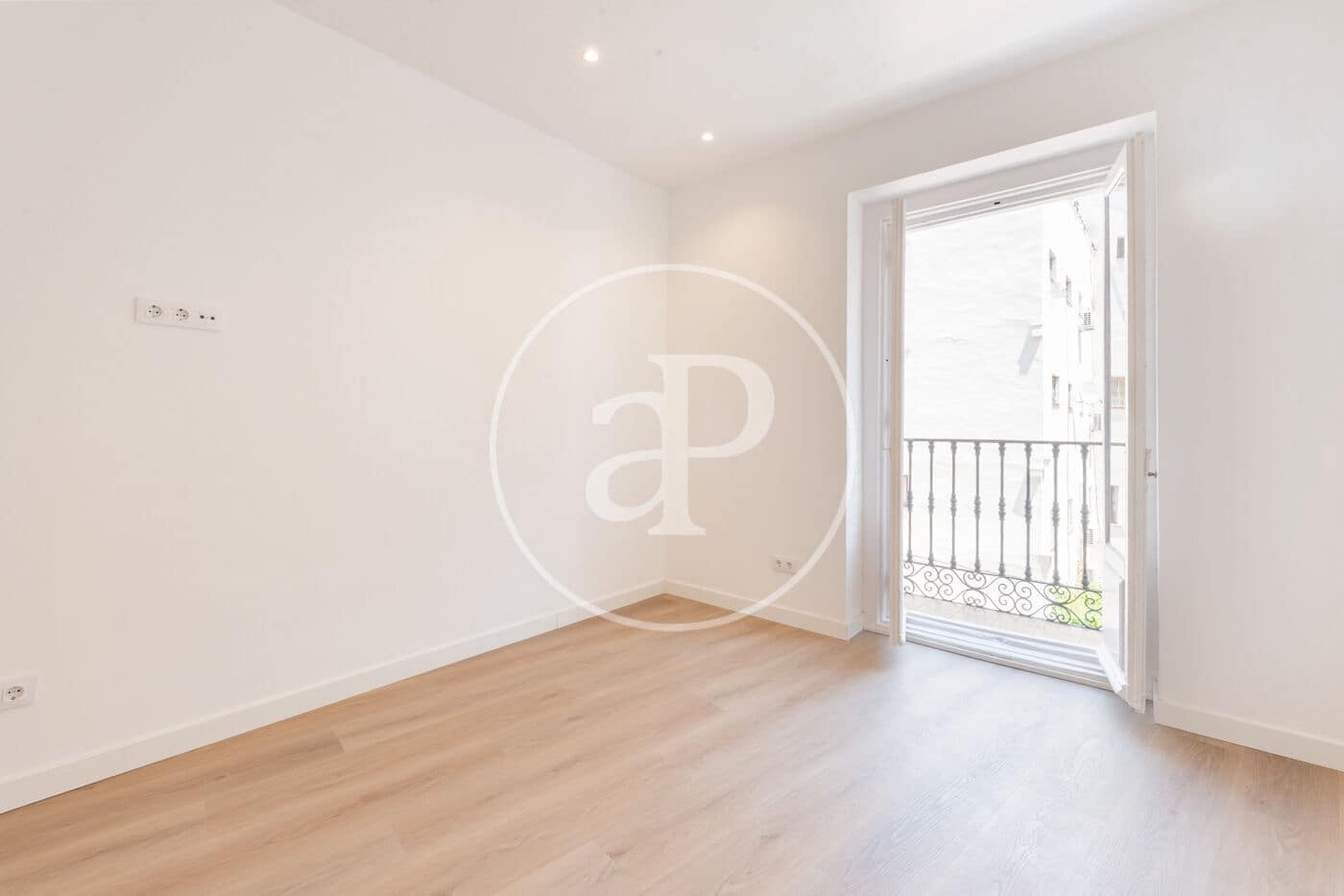 1 bedroom Apartment for sale in Madrid city - € 430,000 (Ref: 9922315)