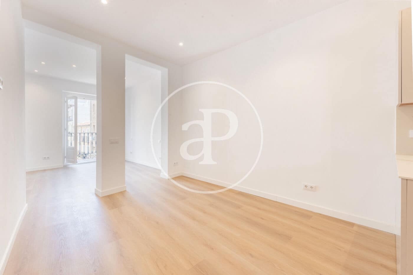 1 bedroom Apartment for sale in Madrid city - € 430,000 (Ref: 9922315)