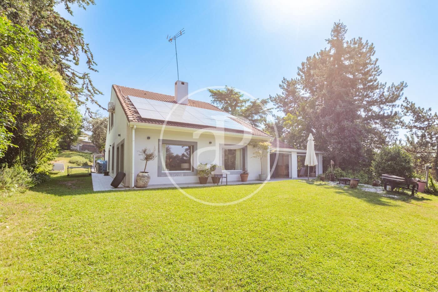 Chalet de 6 habitaciones en San Sebastián de los Reyes en venta con piscina - 1.925.000 € (Ref: 9922318)