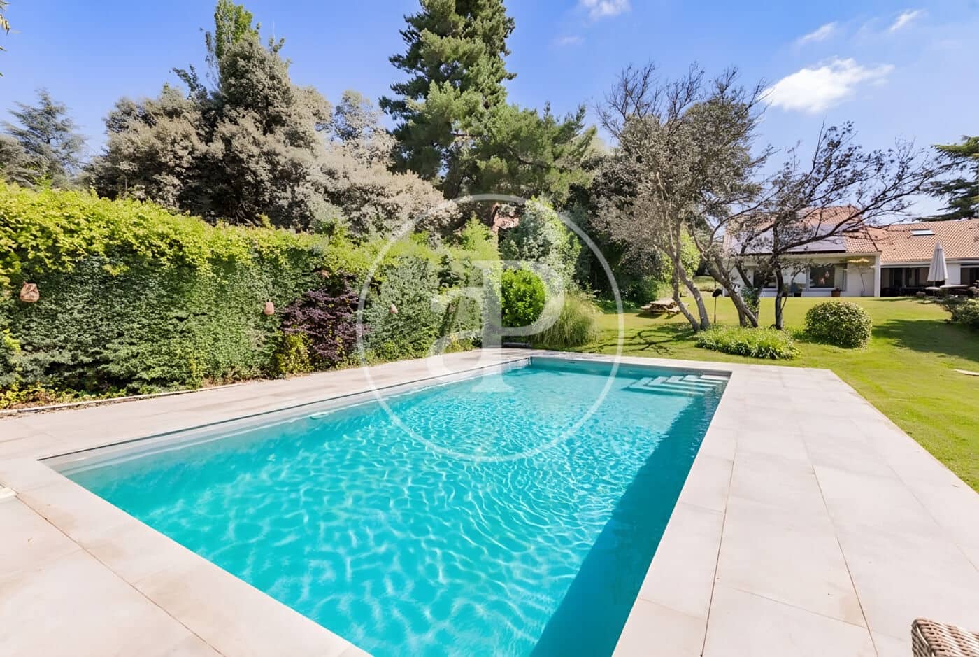Chalet de 6 habitaciones en San Sebastián de los Reyes en venta con piscina - 1.925.000 € (Ref: 9922318)