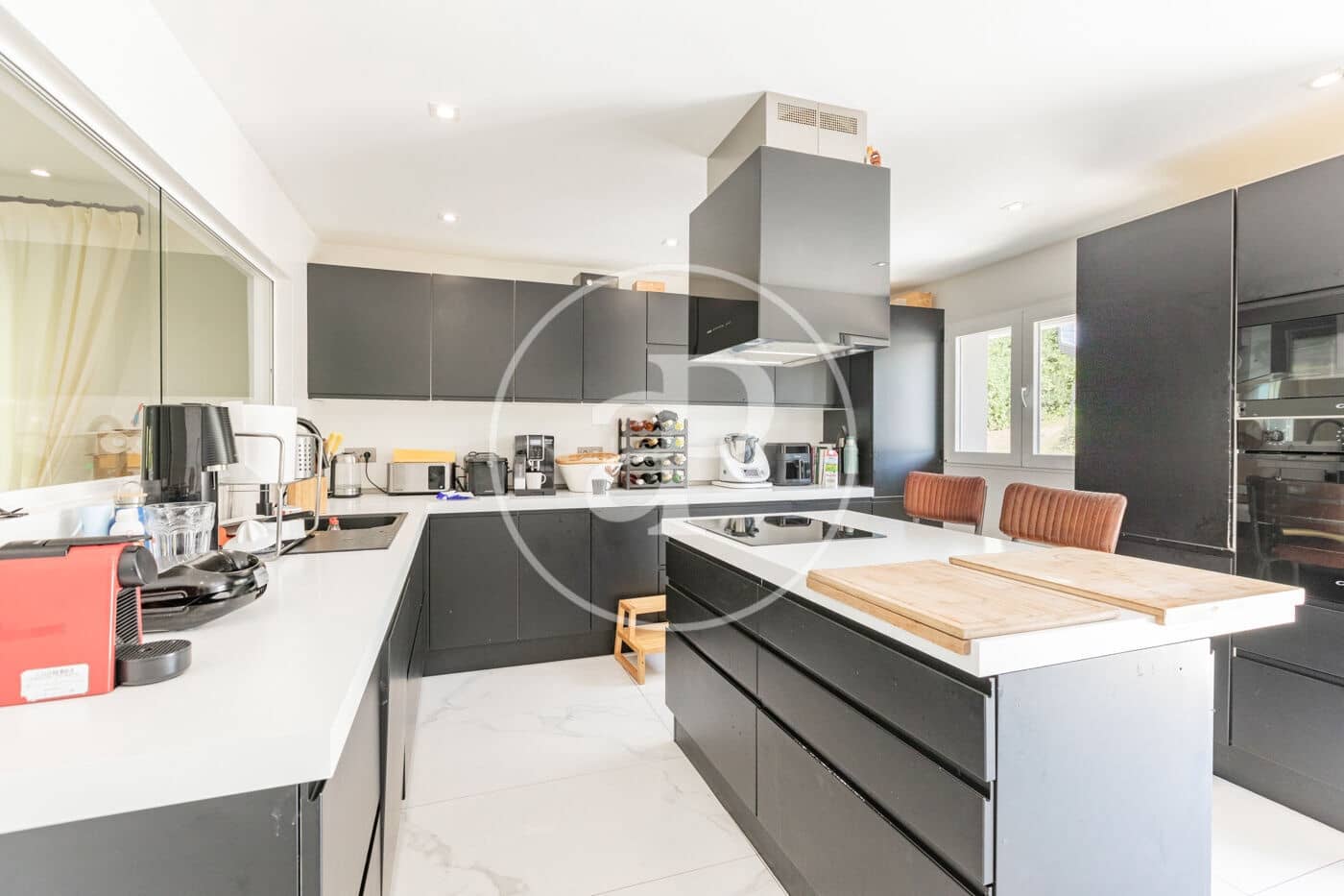 Chalet de 6 habitaciones en San Sebastián de los Reyes en venta con piscina - 1.925.000 € (Ref: 9922318)