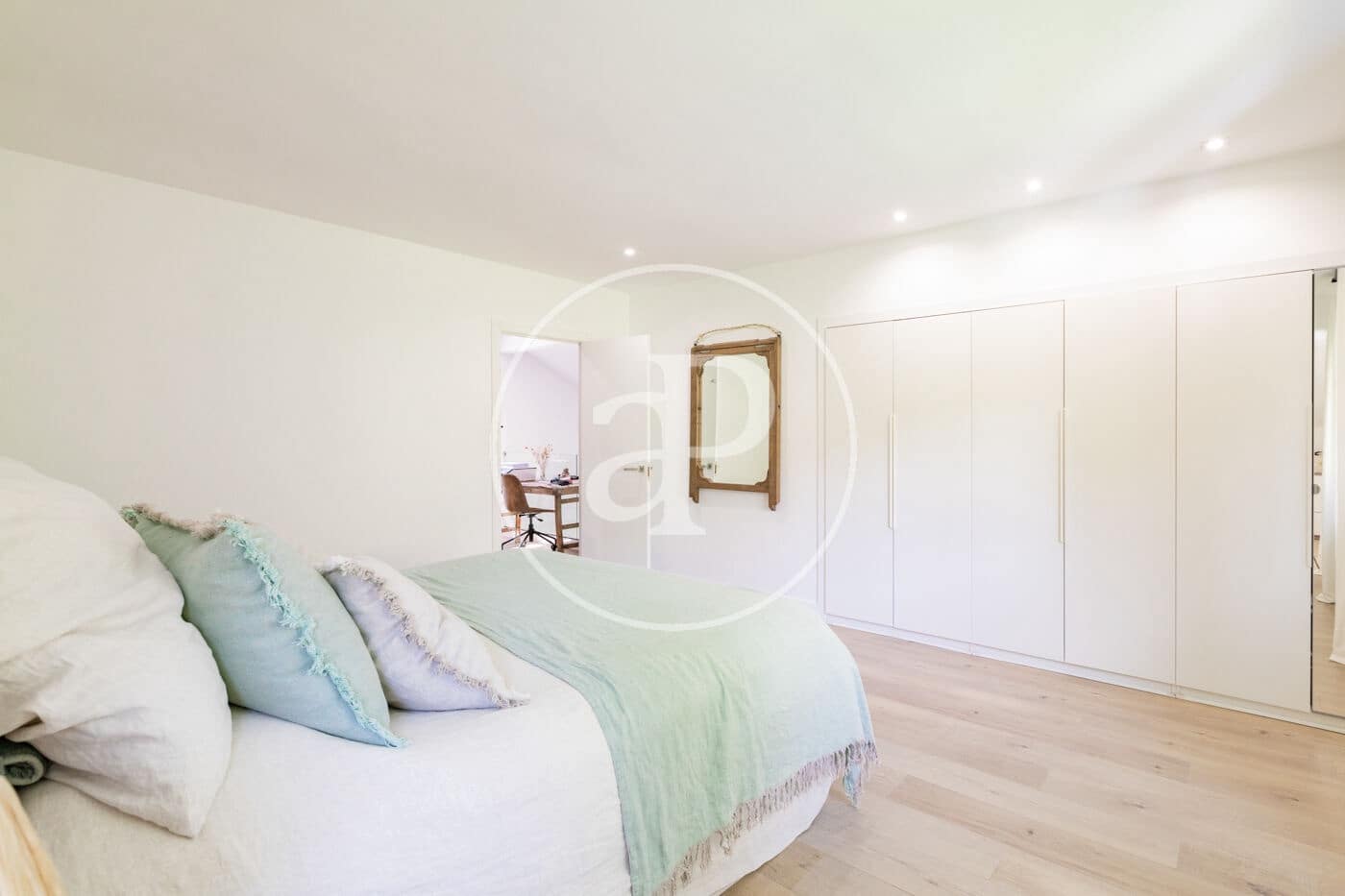 Chalet de 6 habitaciones en San Sebastián de los Reyes en venta con piscina - 1.925.000 € (Ref: 9922318)