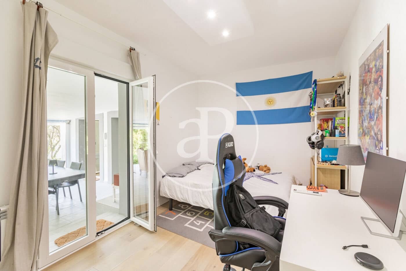 Chalet de 6 habitaciones en San Sebastián de los Reyes en venta con piscina - 1.925.000 € (Ref: 9922318)