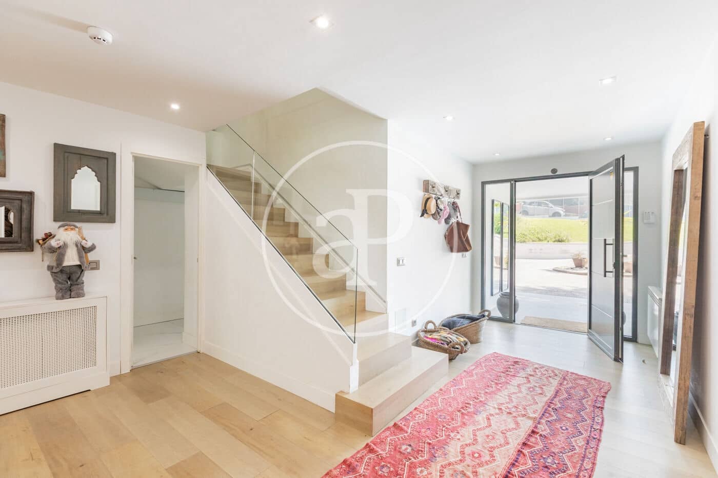 Chalet de 6 habitaciones en San Sebastián de los Reyes en venta con piscina - 1.925.000 € (Ref: 9922318)