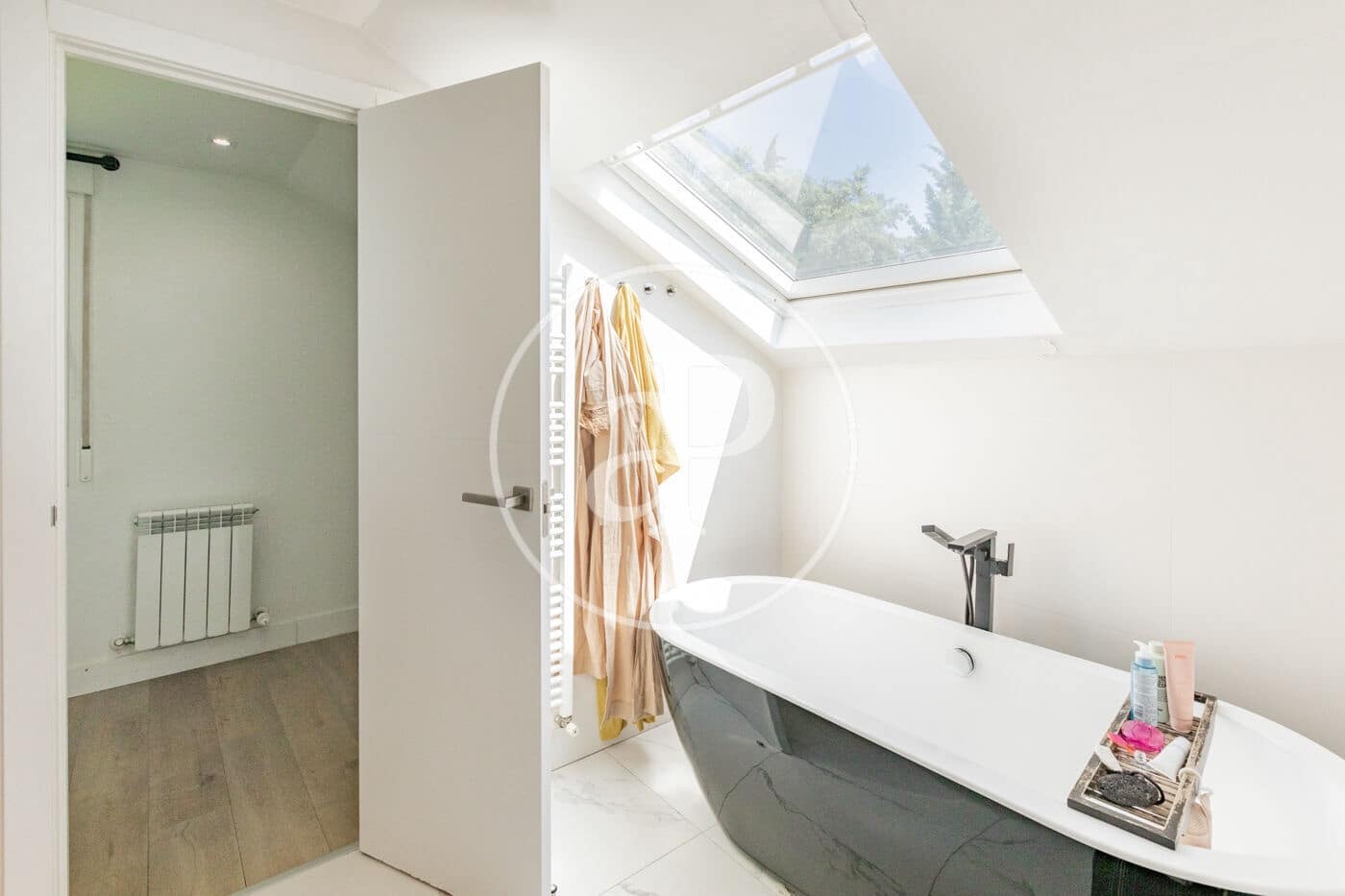 Chalet de 6 habitaciones en San Sebastián de los Reyes en venta con piscina - 1.925.000 € (Ref: 9922318)