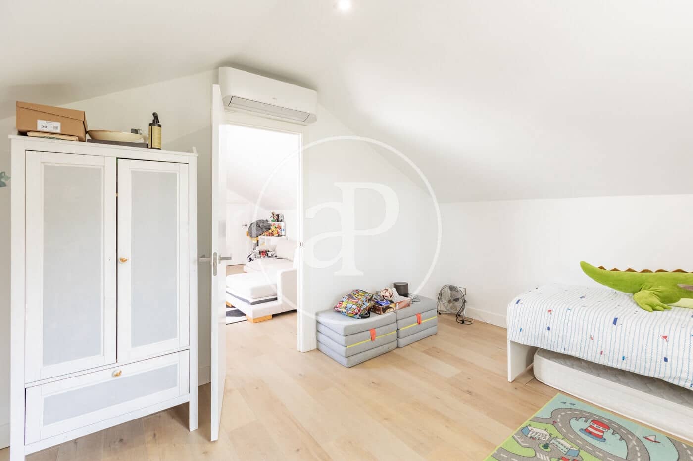Chalet de 6 habitaciones en San Sebastián de los Reyes en venta con piscina - 1.925.000 € (Ref: 9922318)