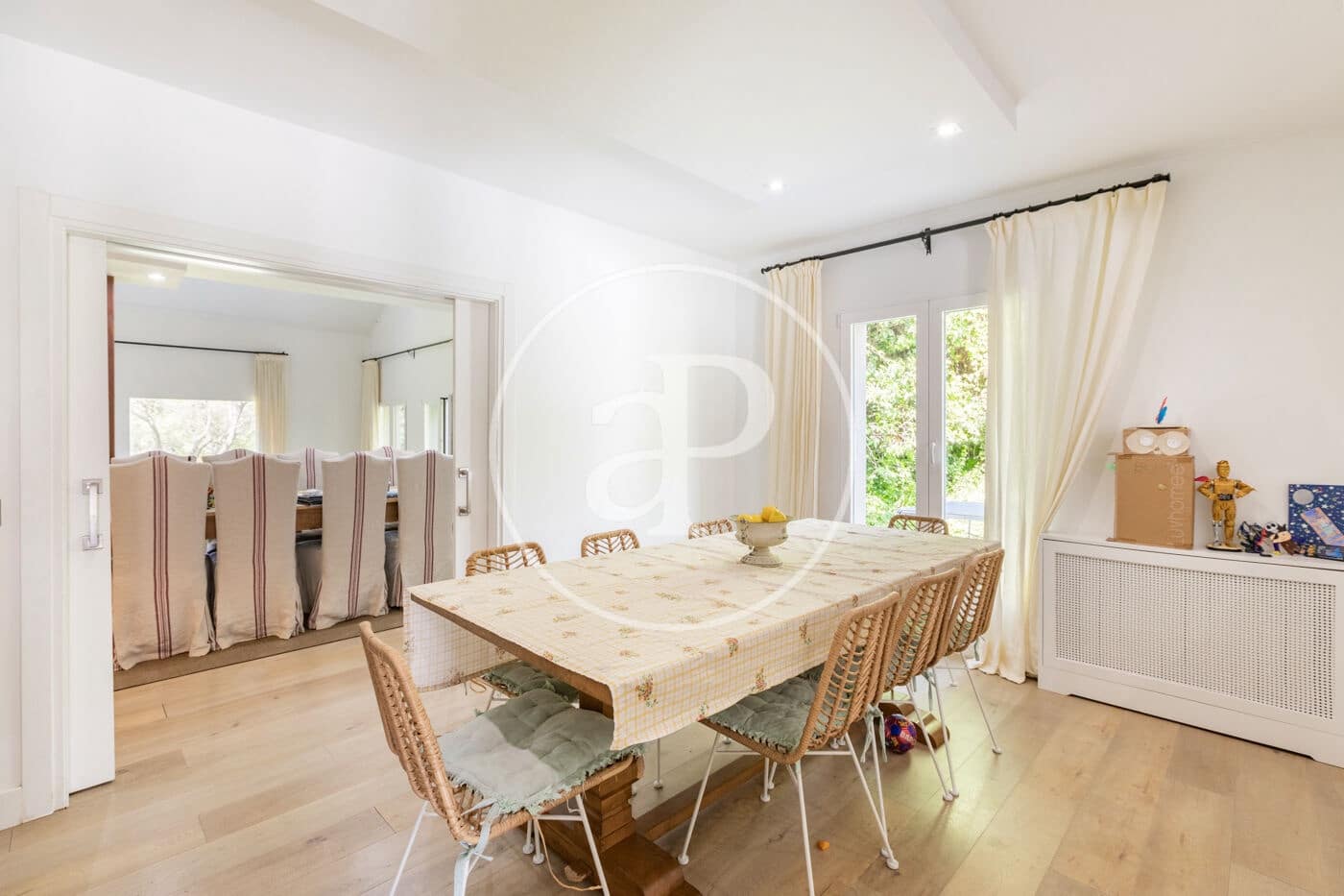 Chalet de 6 habitaciones en San Sebastián de los Reyes en venta con piscina - 1.925.000 € (Ref: 9922318)
