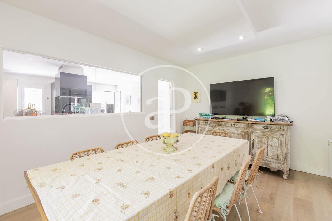 Chalet de 6 habitaciones en San Sebastián de los Reyes en venta con piscina - 1.925.000 € (Ref: 9922318)