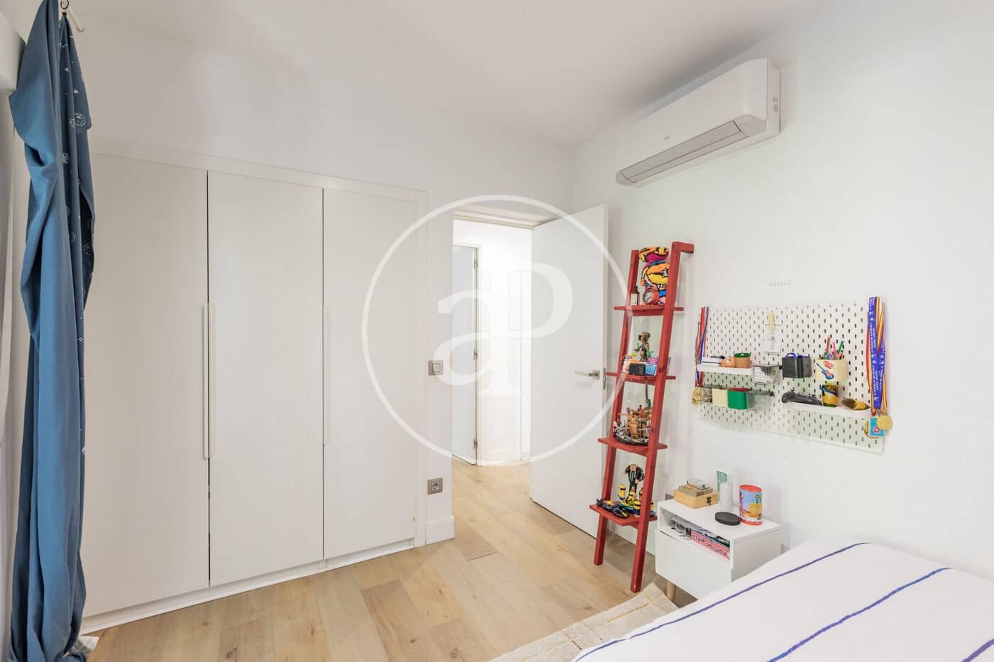 Chalet de 6 habitaciones en San Sebastián de los Reyes en venta con piscina - 1.925.000 € (Ref: 9922318)