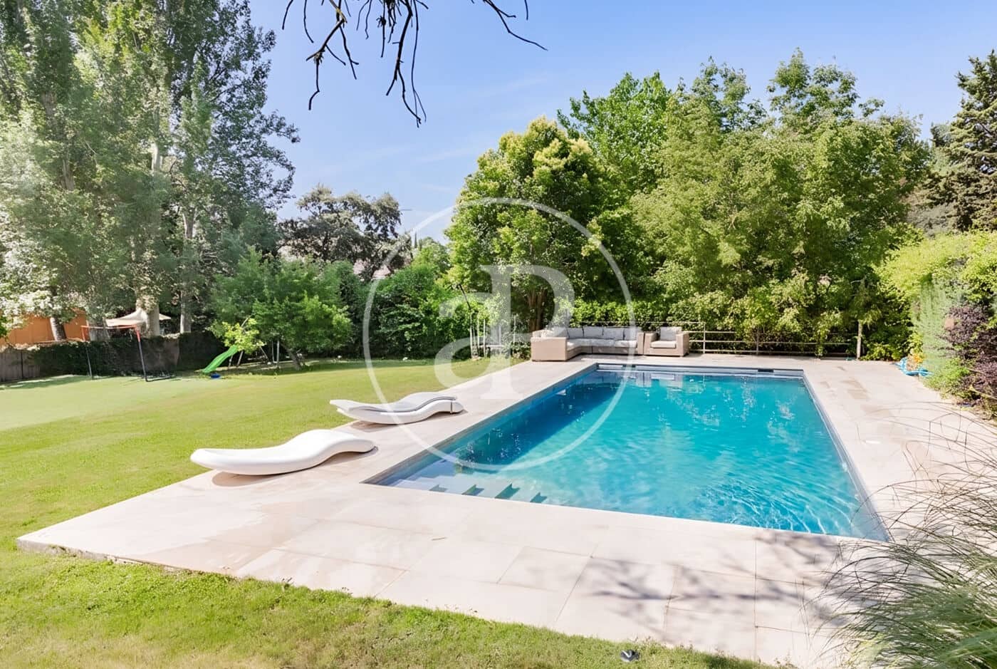 Chalet de 6 habitaciones en San Sebastián de los Reyes en venta con piscina - 1.925.000 € (Ref: 9922318)