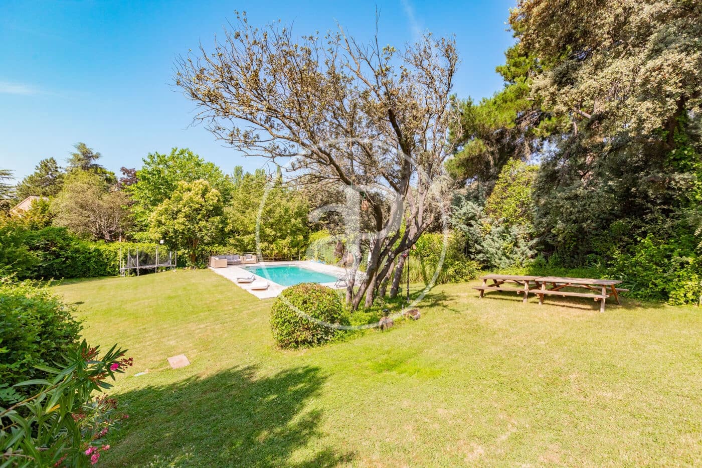 Chalet de 6 habitaciones en San Sebastián de los Reyes en venta con piscina - 1.925.000 € (Ref: 9922318)
