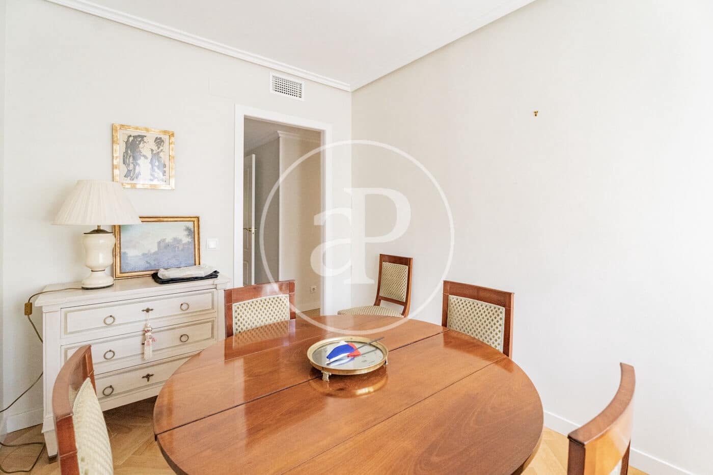 3 soveværelse Lejlighed til salg i Madrid by - € 1.479.000 (Ref: 9922319)