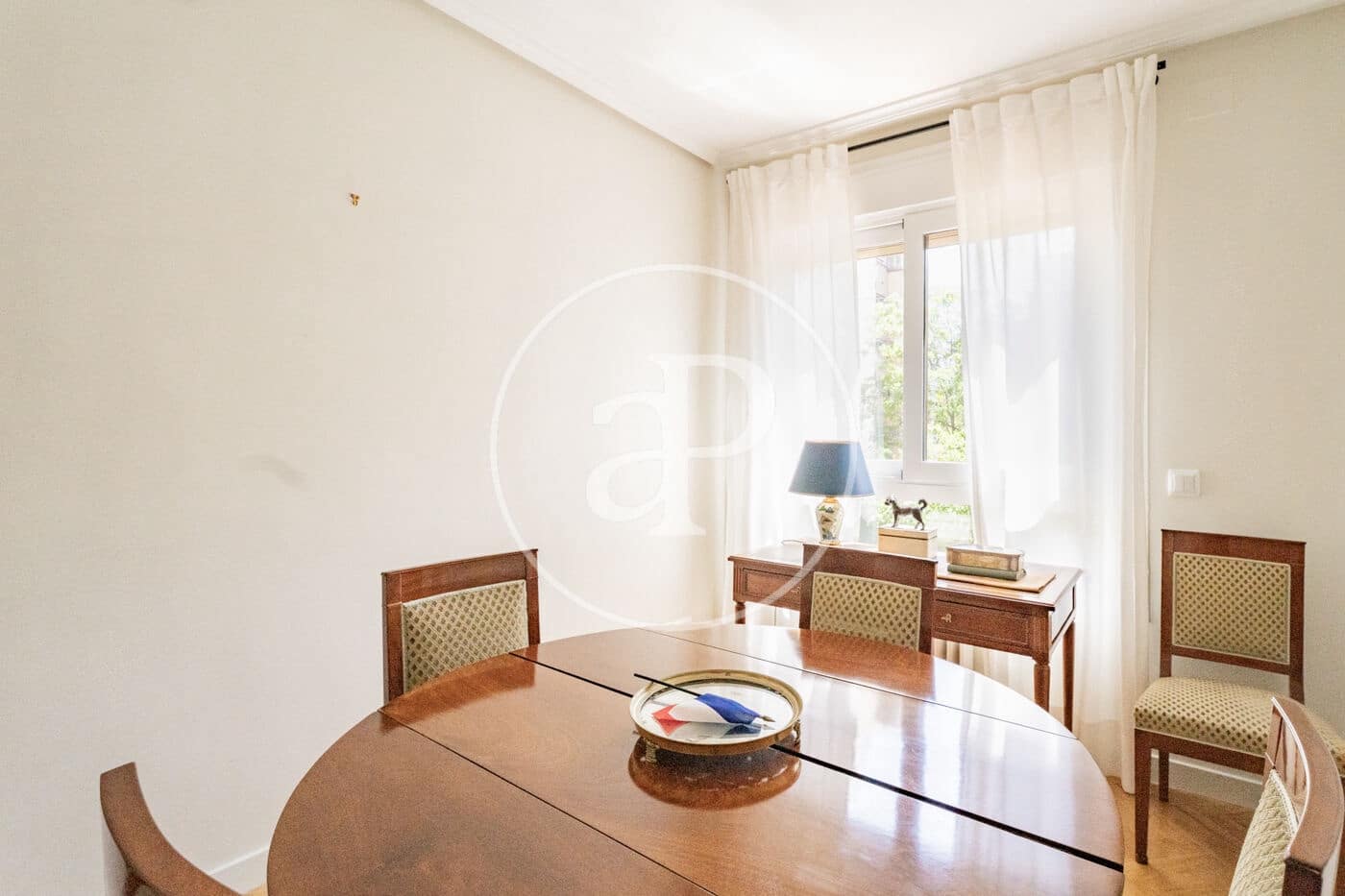 3 soveværelse Lejlighed til salg i Madrid by - € 1.479.000 (Ref: 9922319)