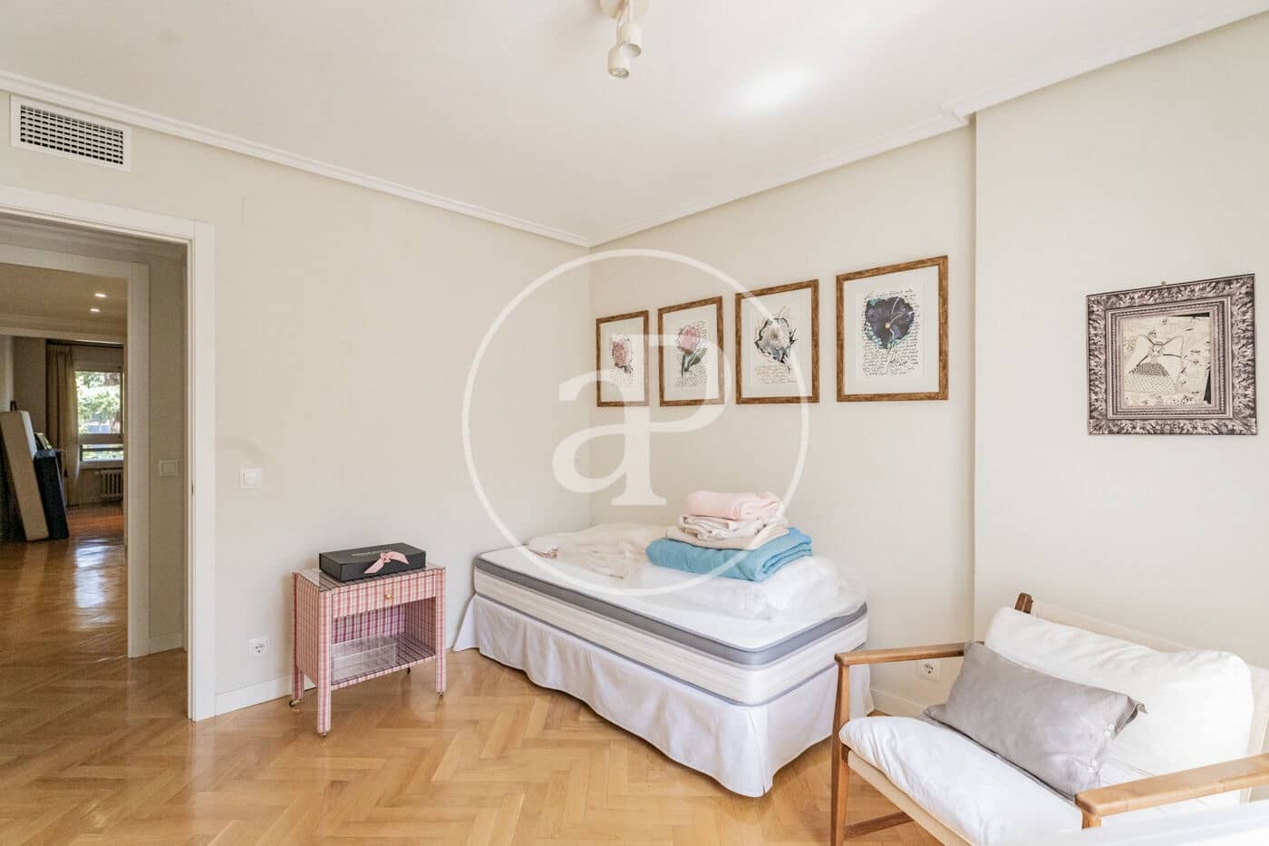 3 soveværelse Lejlighed til salg i Madrid by - € 1.479.000 (Ref: 9922319)