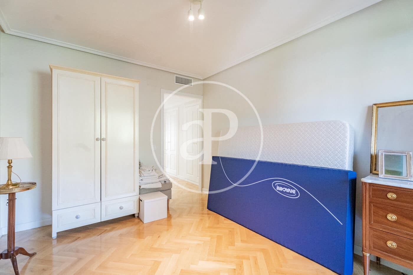 3 soveværelse Lejlighed til salg i Madrid by - € 1.479.000 (Ref: 9922319)