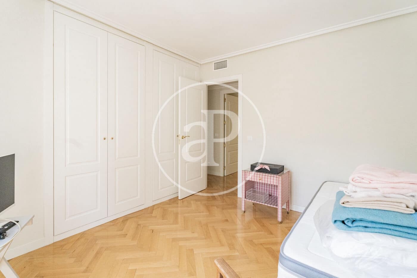 3 soveværelse Lejlighed til salg i Madrid by - € 1.479.000 (Ref: 9922319)