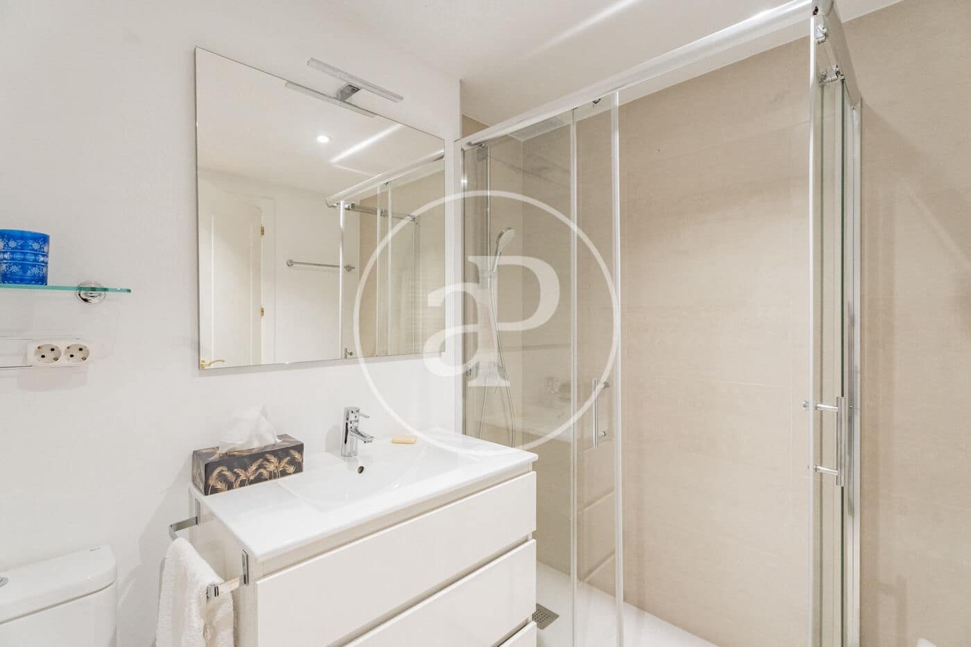 3 soveværelse Lejlighed til salg i Madrid by - € 1.479.000 (Ref: 9922319)