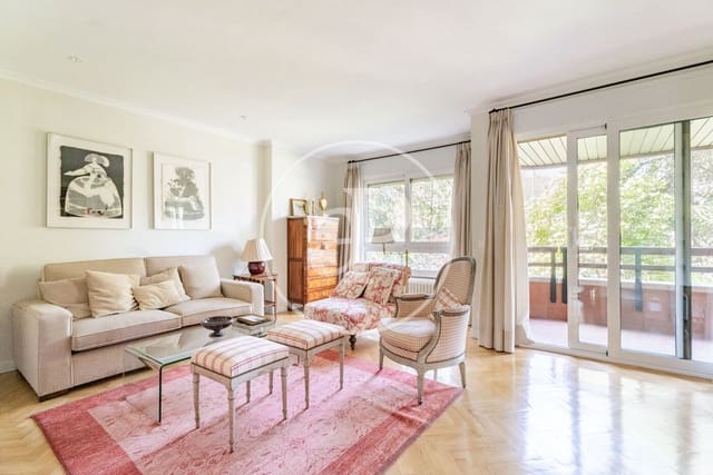 3 soveværelse Lejlighed til salg i Nueva España, Madrid by - € 1.479.000 (Ref: 9922319)