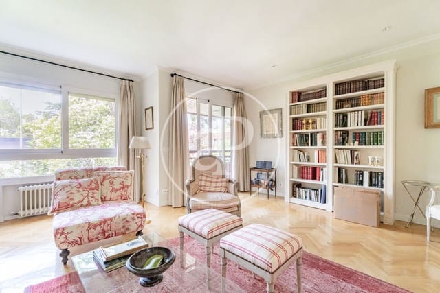 3 soveværelse Lejlighed til salg i Nueva España, Madrid by - € 1.479.000 (Ref: 9922319)