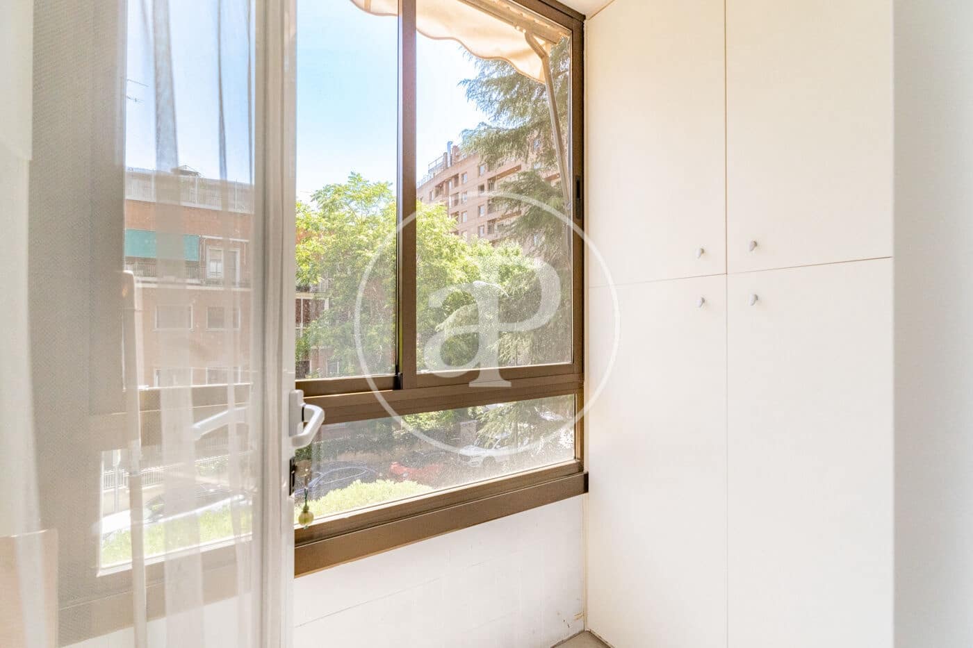 3 soveværelse Lejlighed til salg i Madrid by - € 1.479.000 (Ref: 9922319)