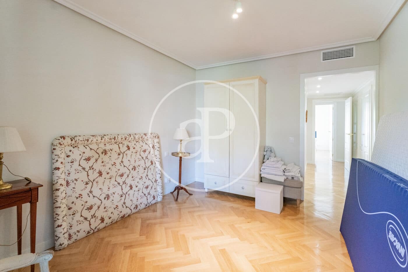 3 soveværelse Lejlighed til salg i Madrid by - € 1.479.000 (Ref: 9922319)