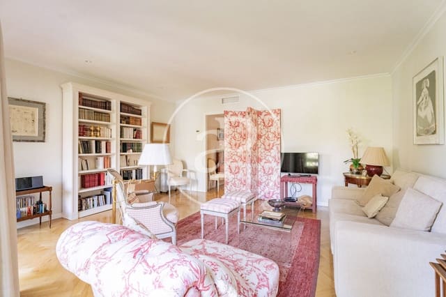 3 soveværelse Lejlighed til salg i Nueva España, Madrid by - € 1.479.000 (Ref: 9922319)
