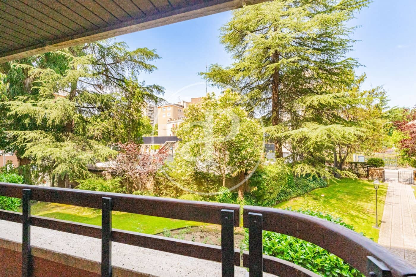 3 soveværelse Lejlighed til salg i Madrid by - € 1.479.000 (Ref: 9922319)