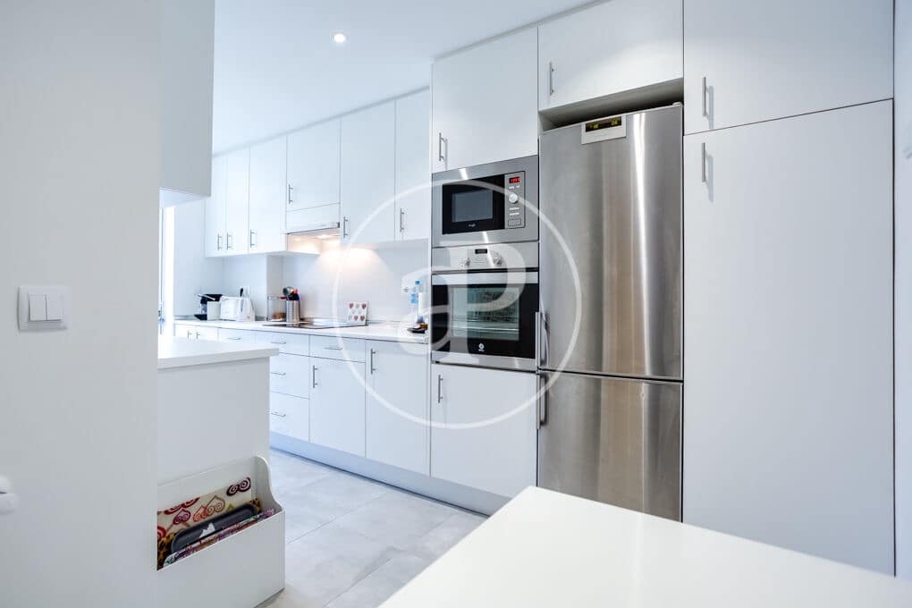 3 soveværelse Lejlighed til salg i Madrid by - € 1.479.000 (Ref: 9922319)