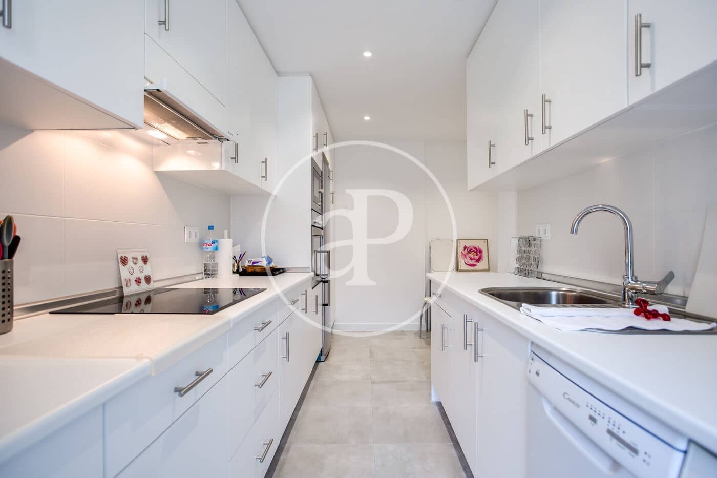 3 soveværelse Lejlighed til salg i Madrid by - € 1.479.000 (Ref: 9922319)