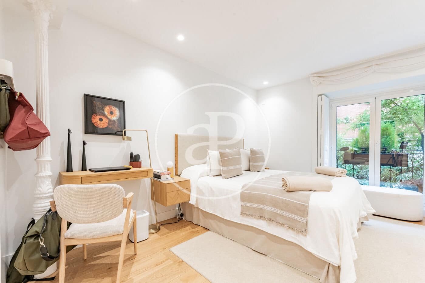 3 bedroom Apartment for rent in Madrid city - € 7,800 (Ref: 9924623)