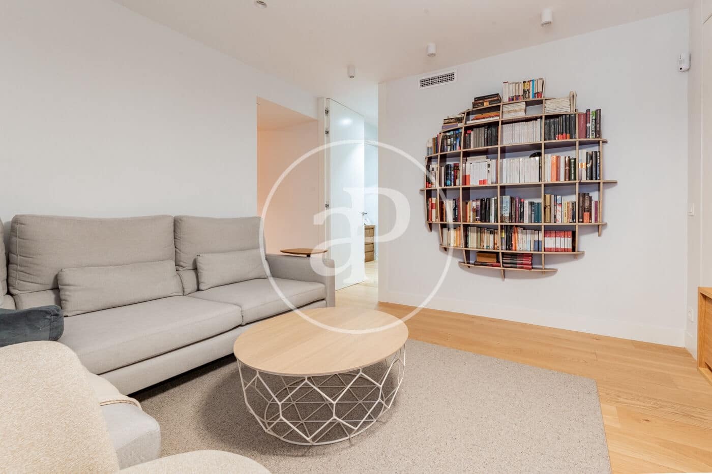 3 bedroom Apartment for rent in Madrid city - € 7,800 (Ref: 9924623)