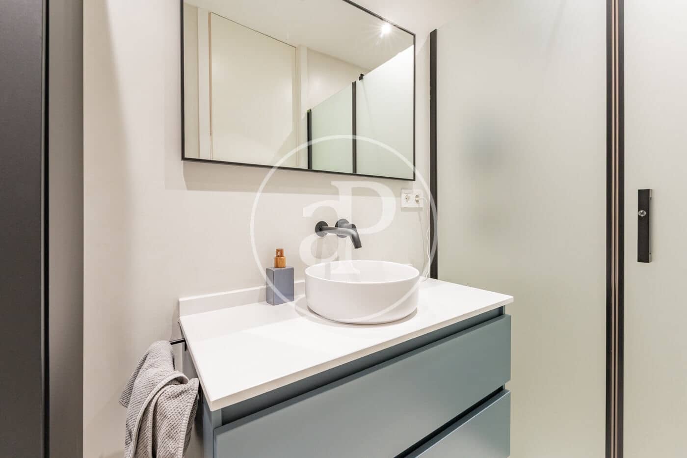 3 bedroom Apartment for rent in Madrid city - € 7,800 (Ref: 9924623)