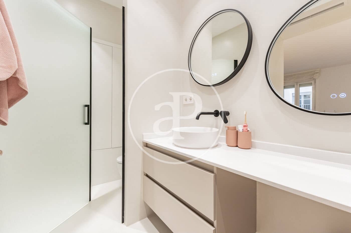 3 bedroom Apartment for rent in Madrid city - € 7,800 (Ref: 9924623)