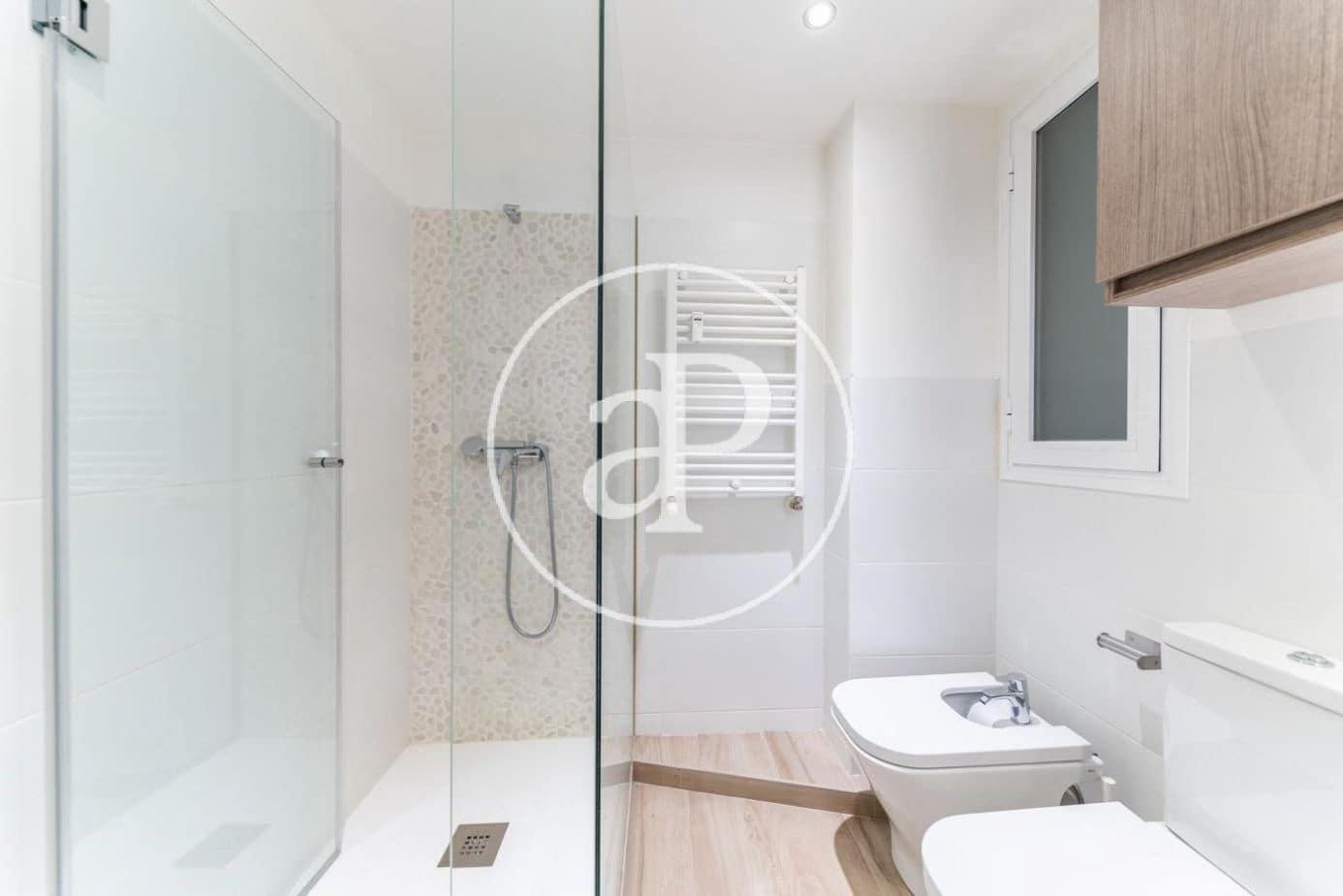 Apartamento de 3 habitaciones en Madrid ciudad en alquiler - 2.350 € (Ref: 9924624)