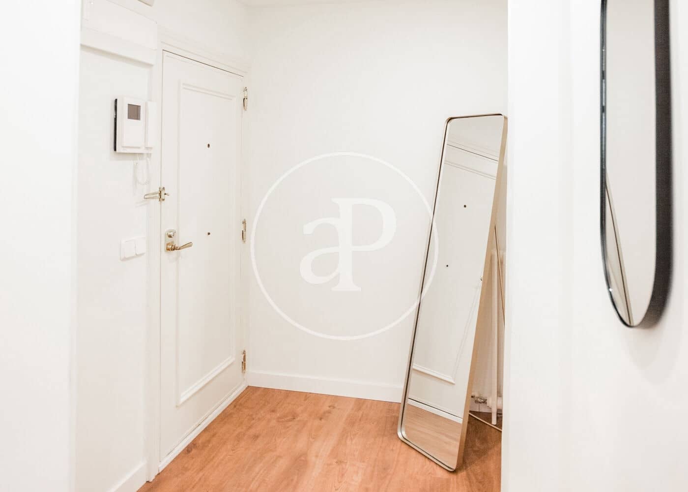 2 bedroom Apartment for rent in Madrid city - € 2,800 (Ref: 9924635)