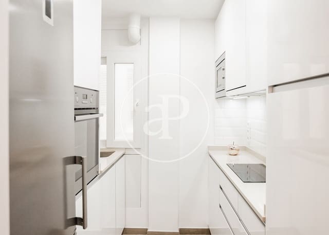 2 slaapkamer Appartement te huur in Lista, Madrid stad - € 2.800 (Ref: 9924635)