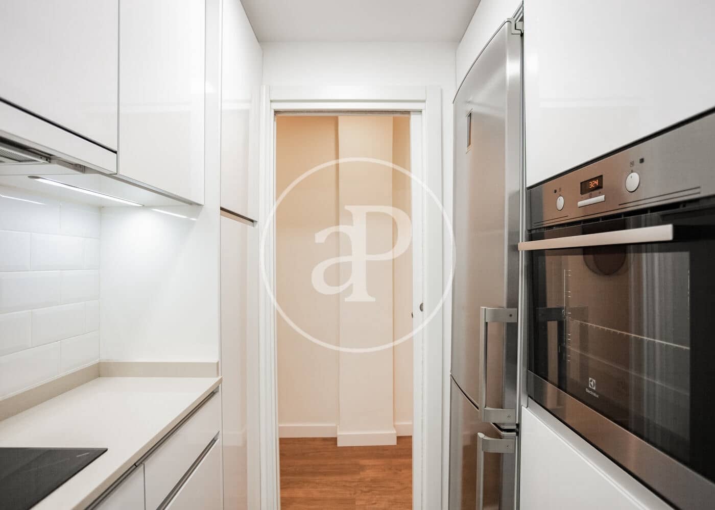 2 bedroom Apartment for rent in Madrid city - € 2,800 (Ref: 9924635)