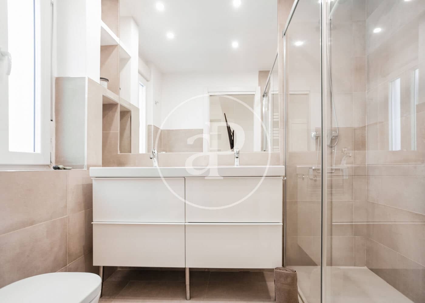2 bedroom Apartment for rent in Madrid city - € 2,800 (Ref: 9924635)