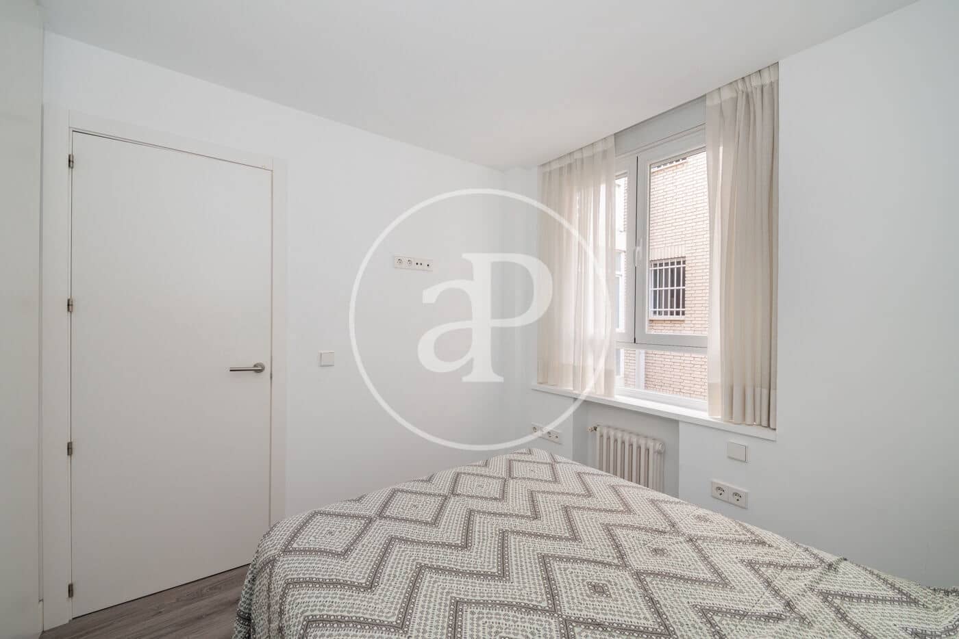 Apartamento de 3 habitaciones en Madrid ciudad en alquiler con garaje - 4.500 € (Ref: 9927413)