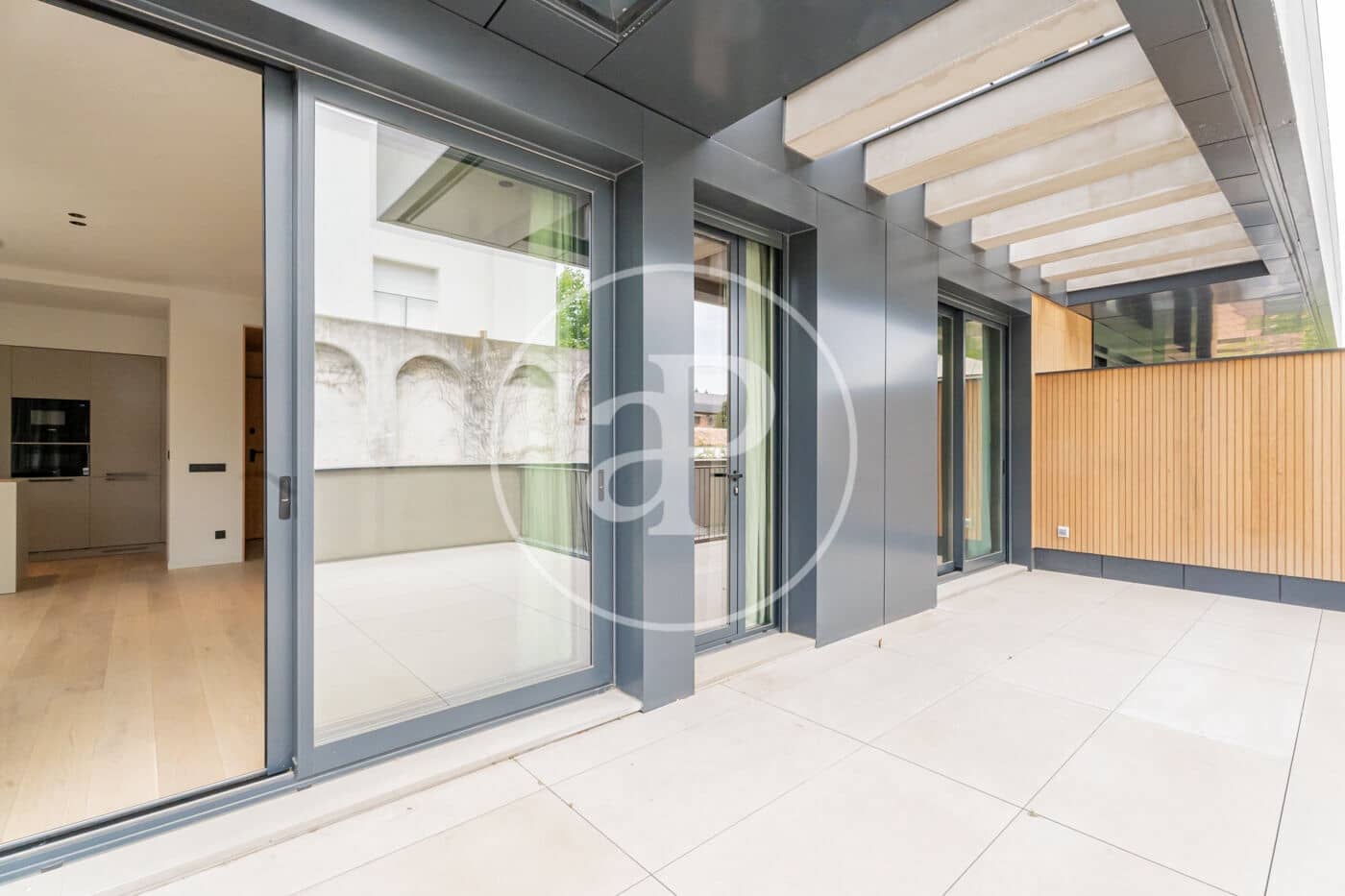 2 quarto Apartamento para arrendar em Madrid cidade com piscina garagem - 3 800 € (Ref: 9927414)