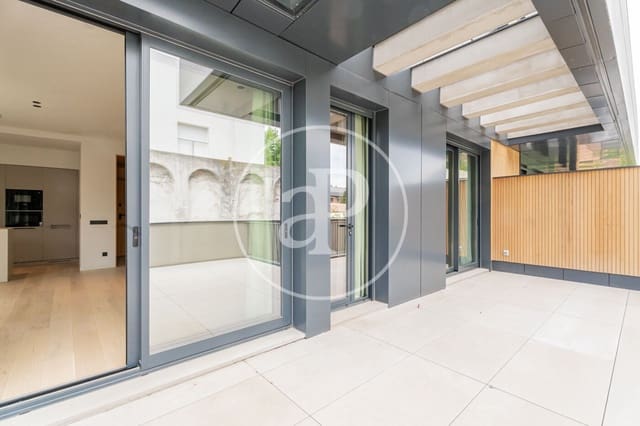 2 quarto Apartamento para arrendar em Colina, Madrid cidade com piscina garagem - 3 800 € (Ref: 9927414)