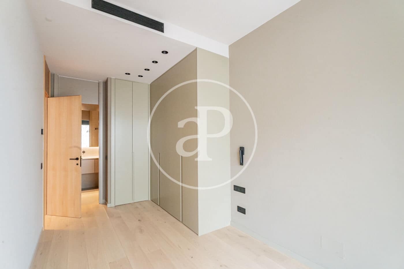 2 quarto Apartamento para arrendar em Madrid cidade com piscina garagem - 3 800 € (Ref: 9927414)