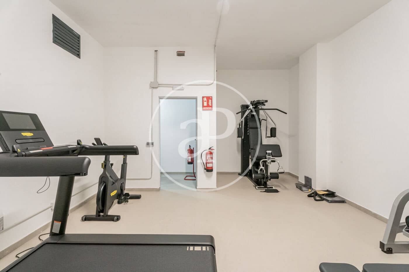 2 quarto Apartamento para arrendar em Madrid cidade com piscina garagem - 3 800 € (Ref: 9927414)