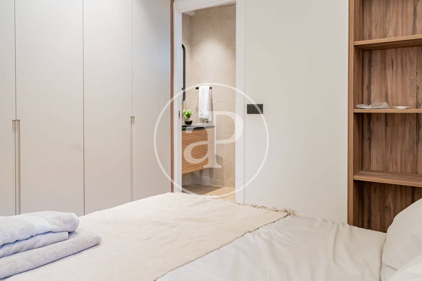 2 sovrum Lägenhet att hyra i Madrid stad - 2 400 € (Ref: 9927415)