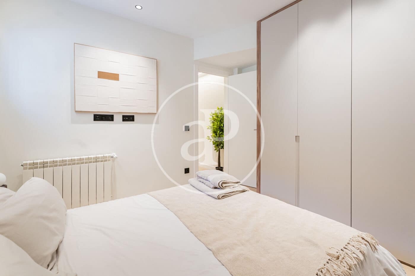 2 sovrum Lägenhet att hyra i Madrid stad - 2 400 € (Ref: 9927415)