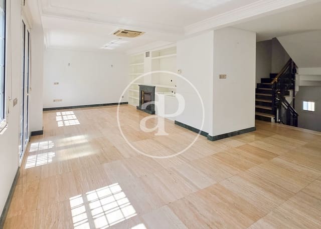5 soveværelse Lejlighed til salg i Nueva España, Madrid by - € 3.500.000 (Ref: 9927416)