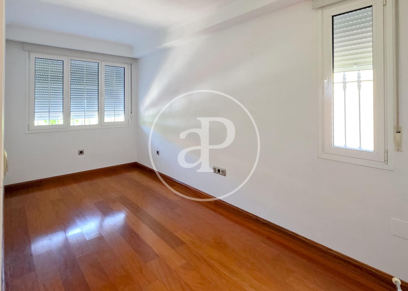 5 bedroom Apartment for sale in Madrid city - € 3,500,000 (Ref: 9927416)