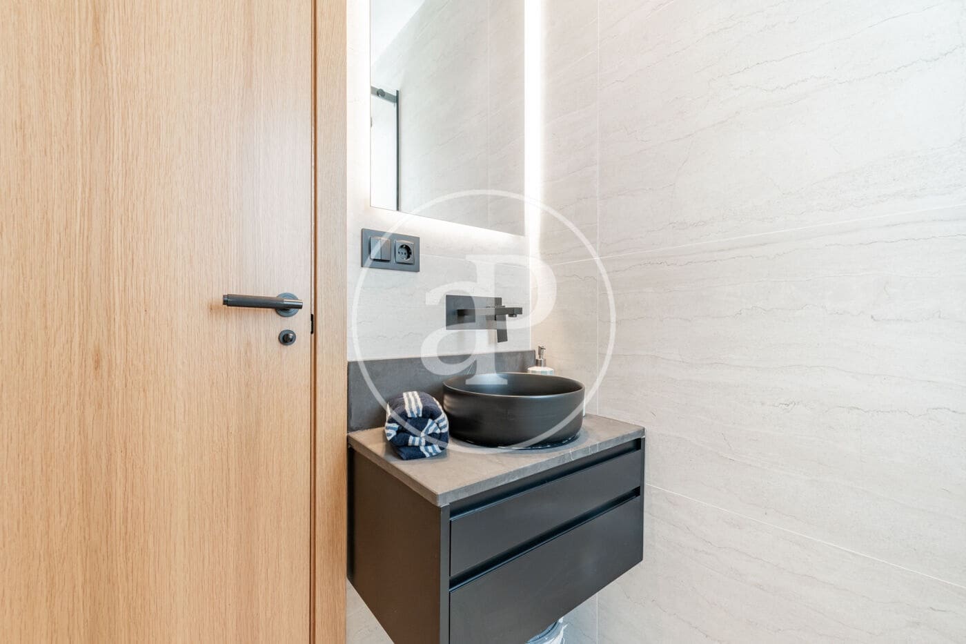 2 slaapkamer Penthouse te koop in Madrid stad - € 1.095.000 (Ref: 9927417)