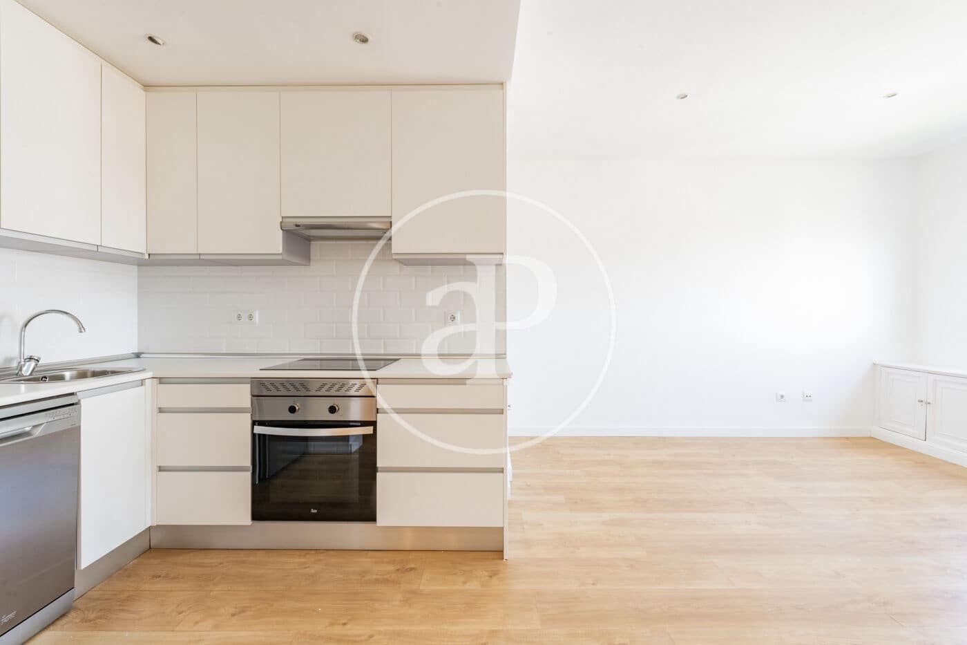 1 soveværelse Lejlighed til leje i Madrid by - € 1.500 (Ref: 9927418)
