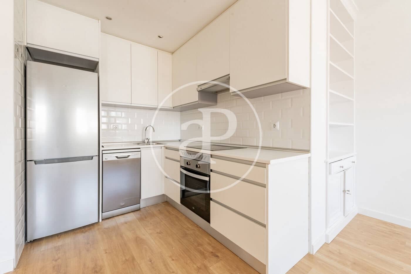1 soveværelse Lejlighed til leje i Madrid by - € 1.500 (Ref: 9927418)